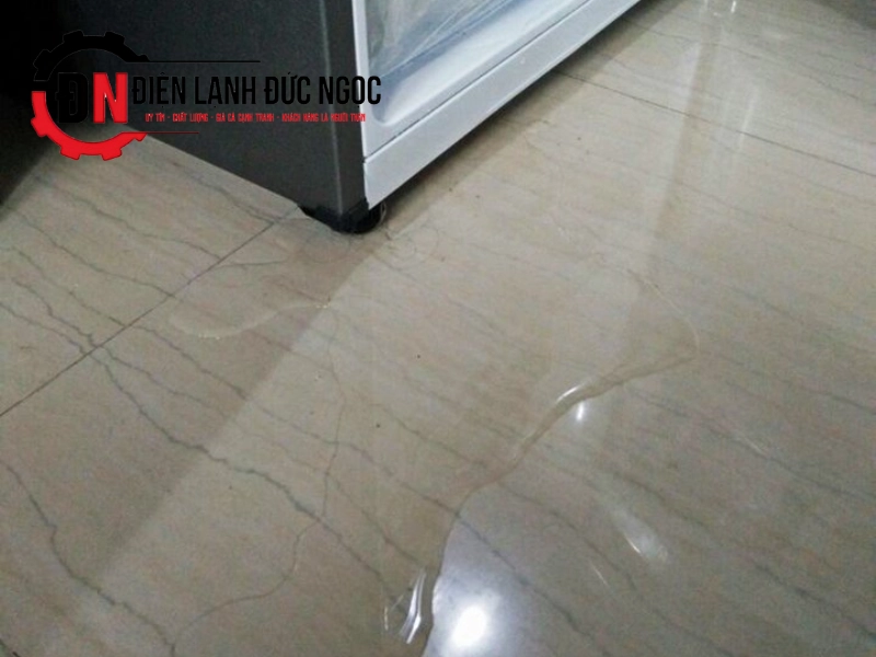 Tủ lạnh Samsung bị chảy nước